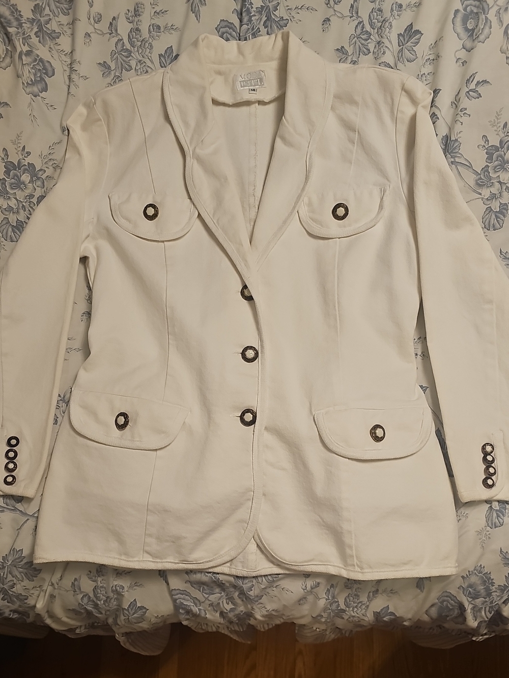 Moda International Women's White Tailored Blazer with Button Details
